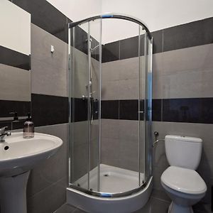 Standard Zimmer mit zwei Einzelbetten